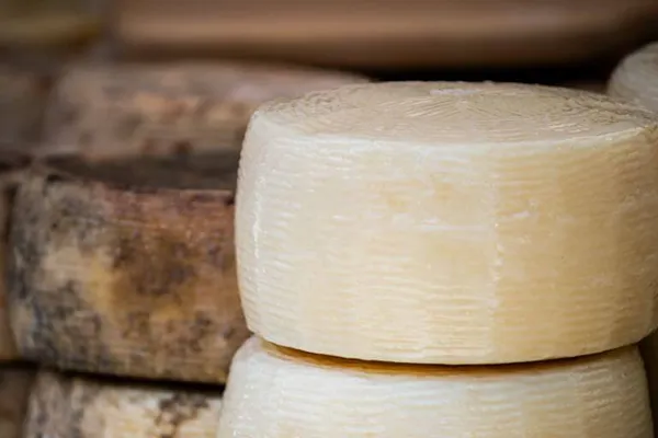 Forme di Pecorino Romano DOP stagionate